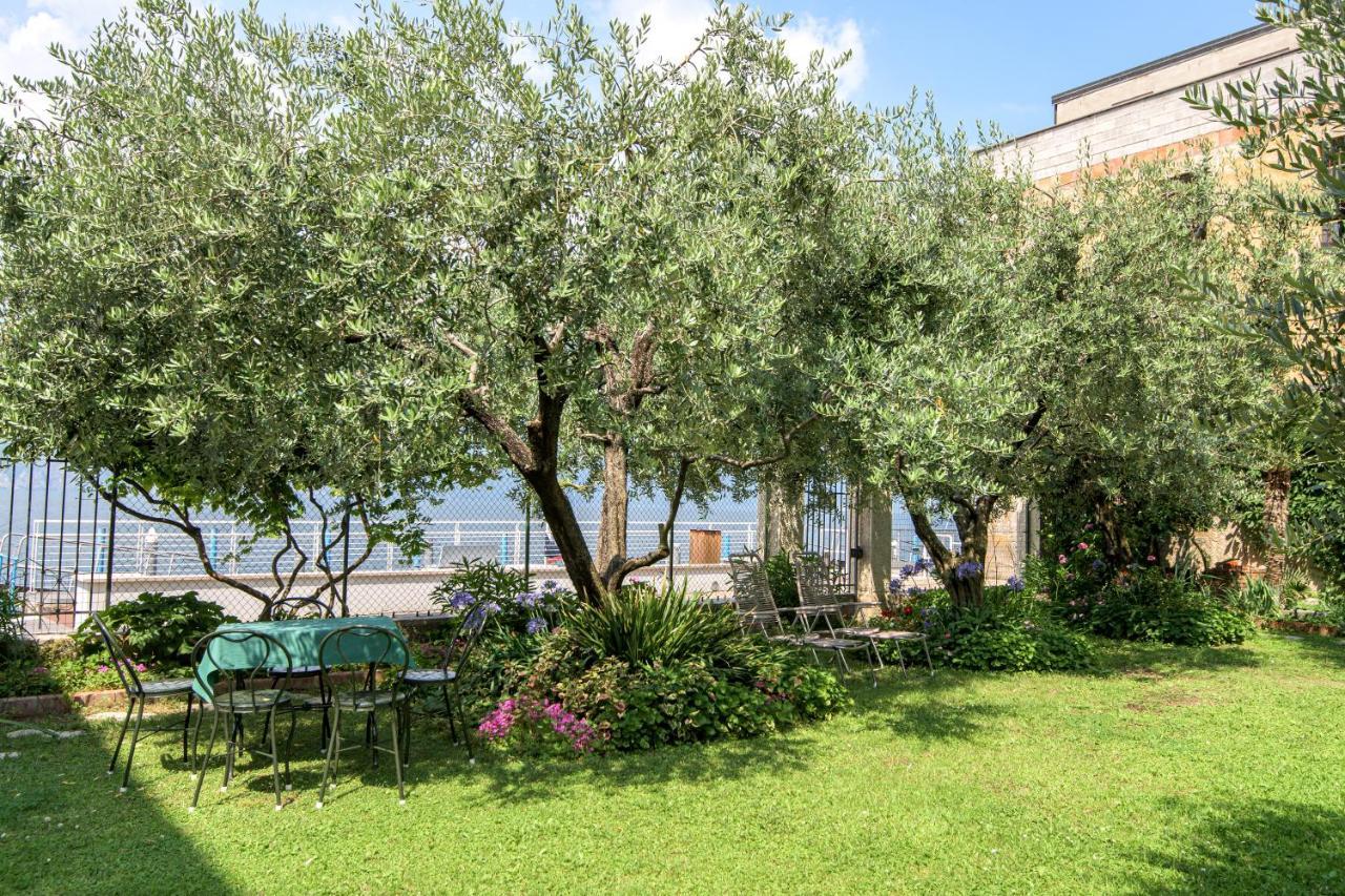 In Riva Al Lago Di Iseo Dependance Primo Piano Marone Bagian luar foto