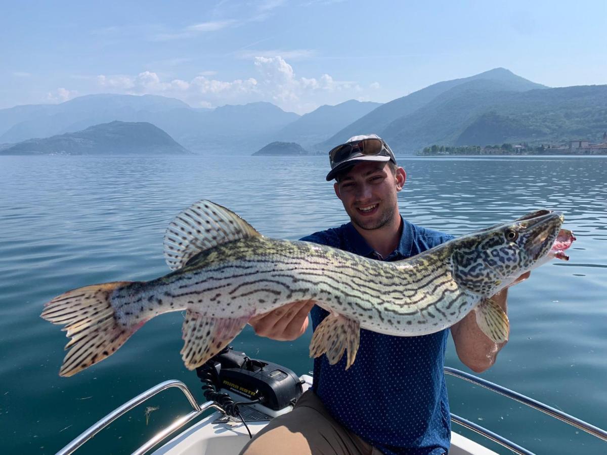In Riva Al Lago Di Iseo Dependance Primo Piano Marone Bagian luar foto